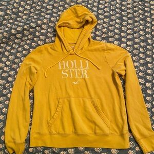 Hollister Hoodie. Size L